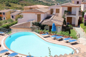 Residence con piscina a Tanaunella a 1500 m dal mare Tanaunella